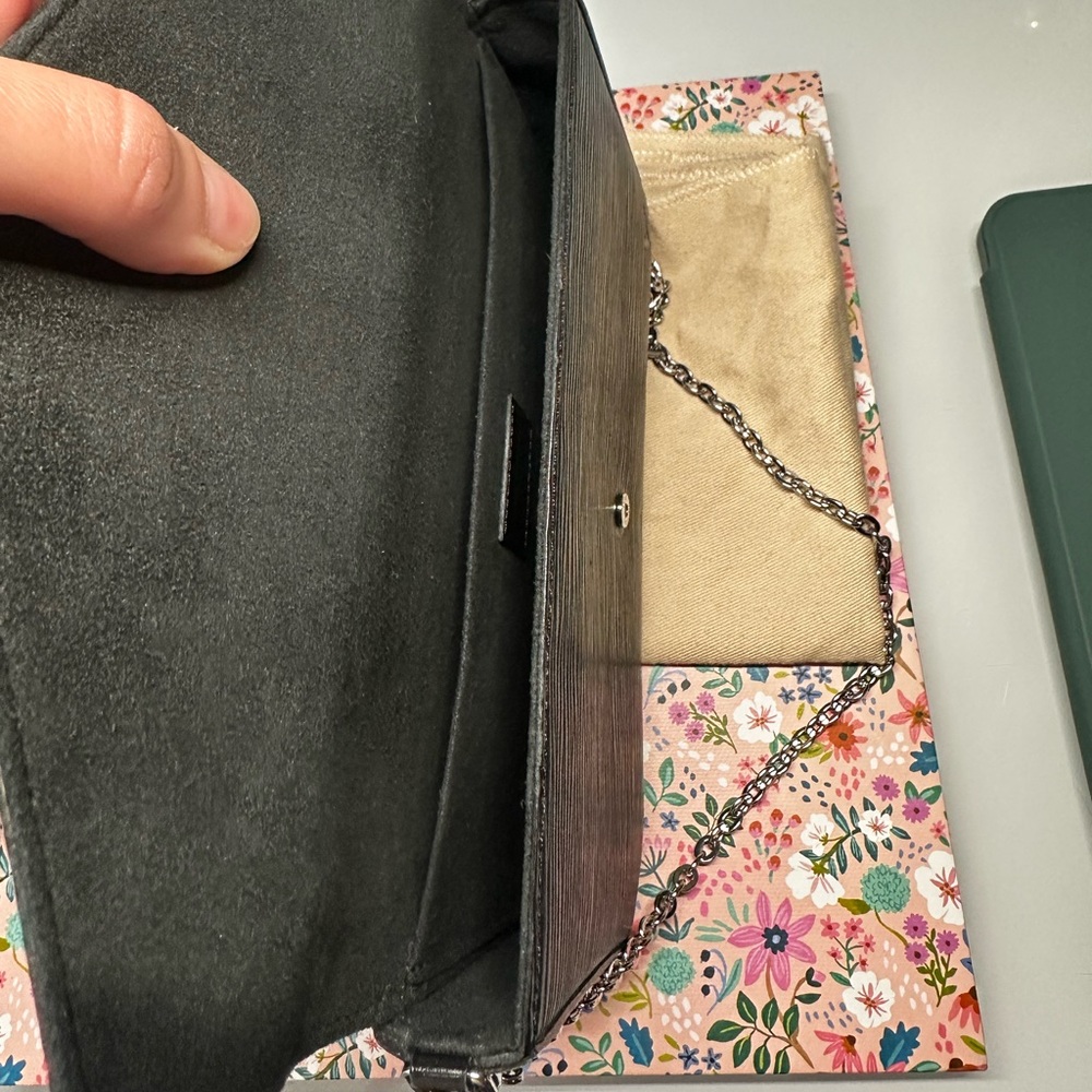 Louis Vuitton Felicie Pochette Bag - Picture 6 of 9